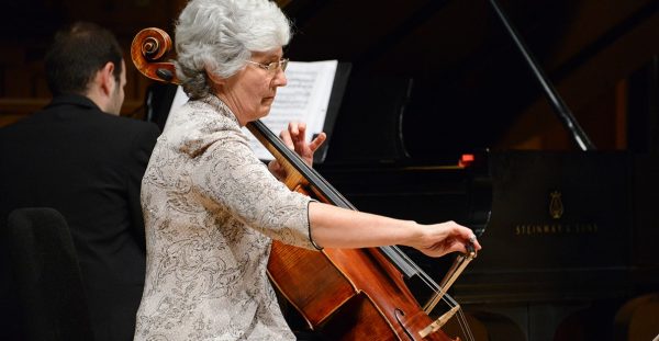 Barbara Thiem playing the cello